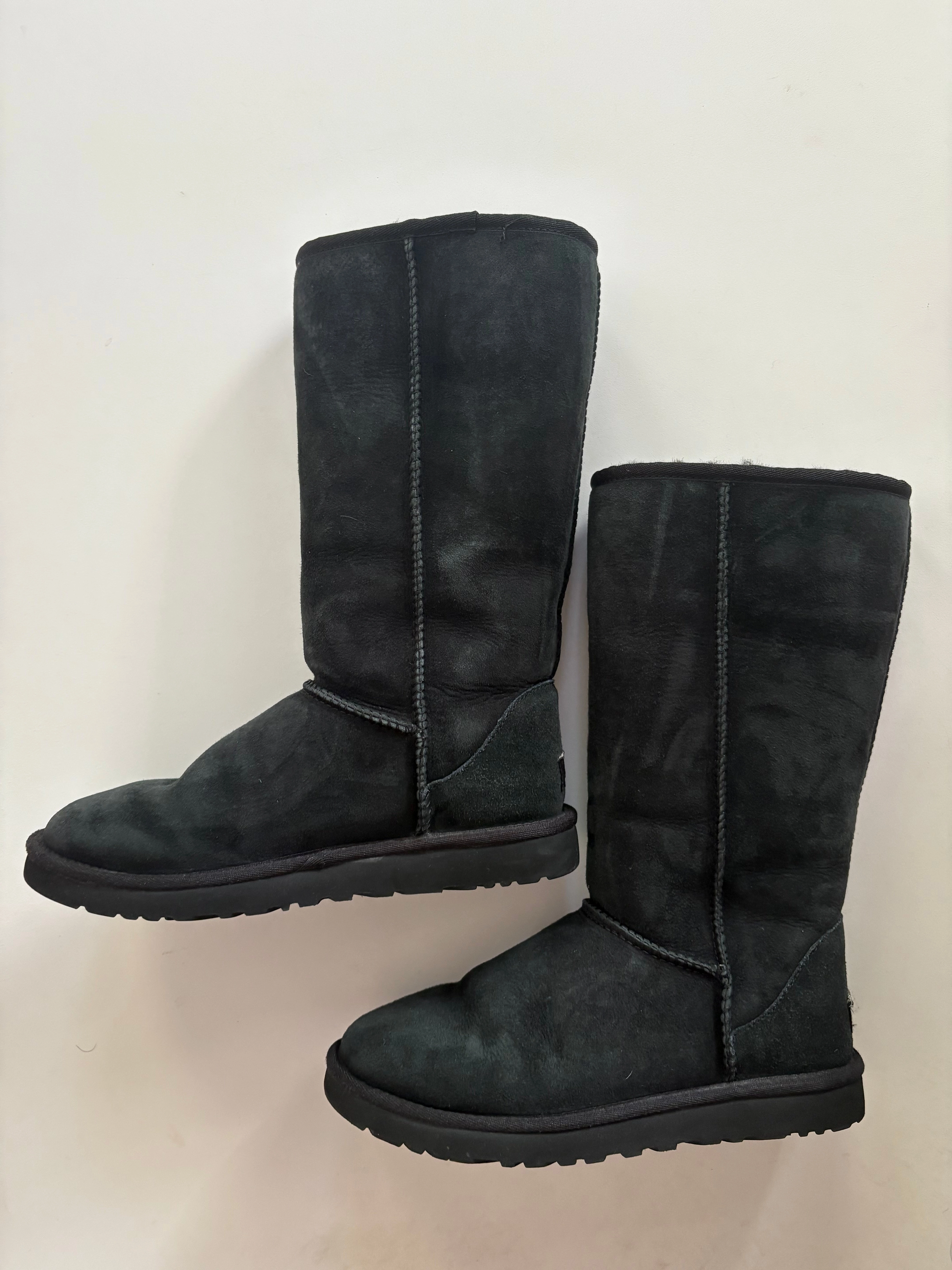 Functional Design Boots Knee Flats By Ugg In Black, Size: 7