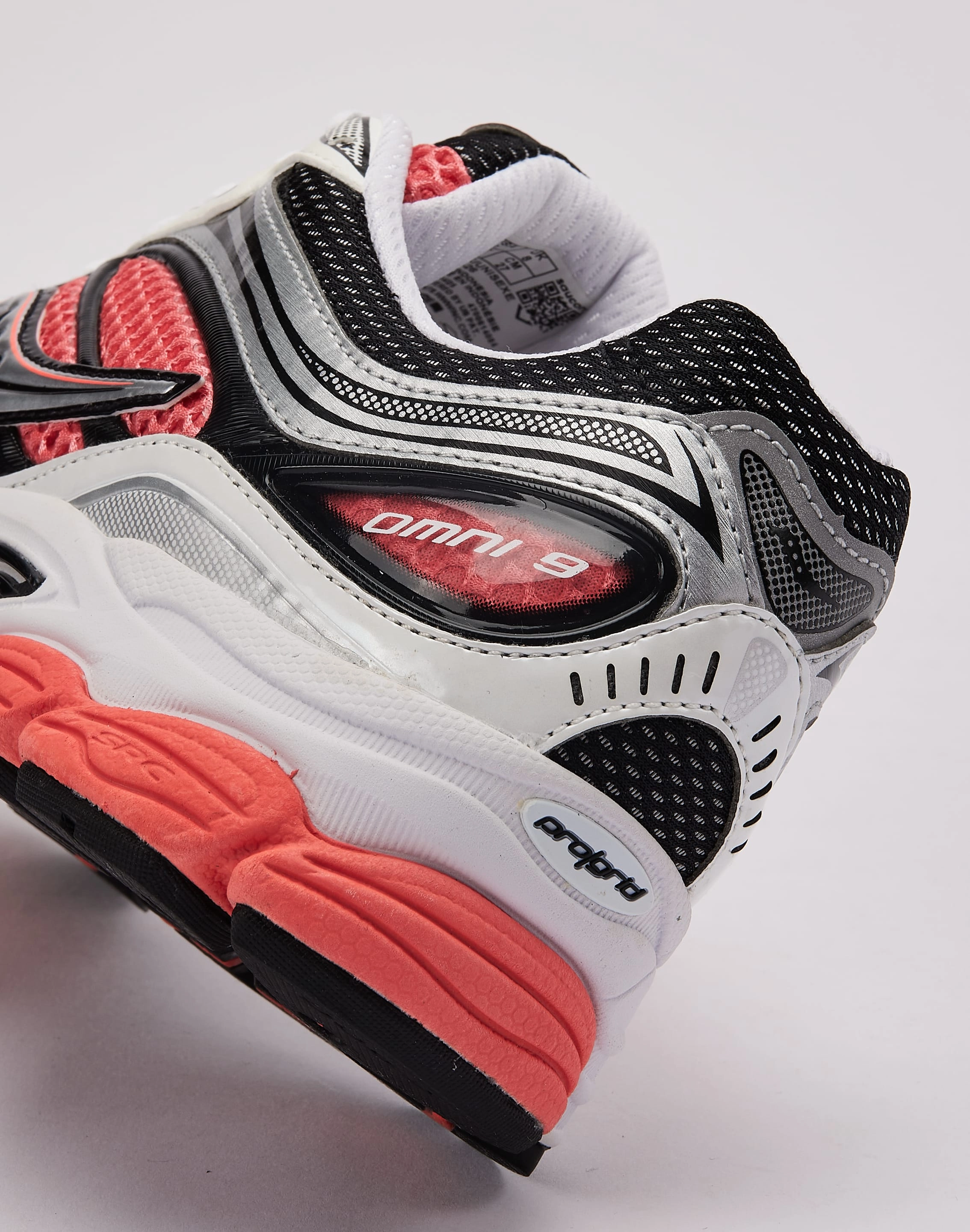 Advanced Energy Rebound Synthetic - Upper Saucony ProGrid Omni 9