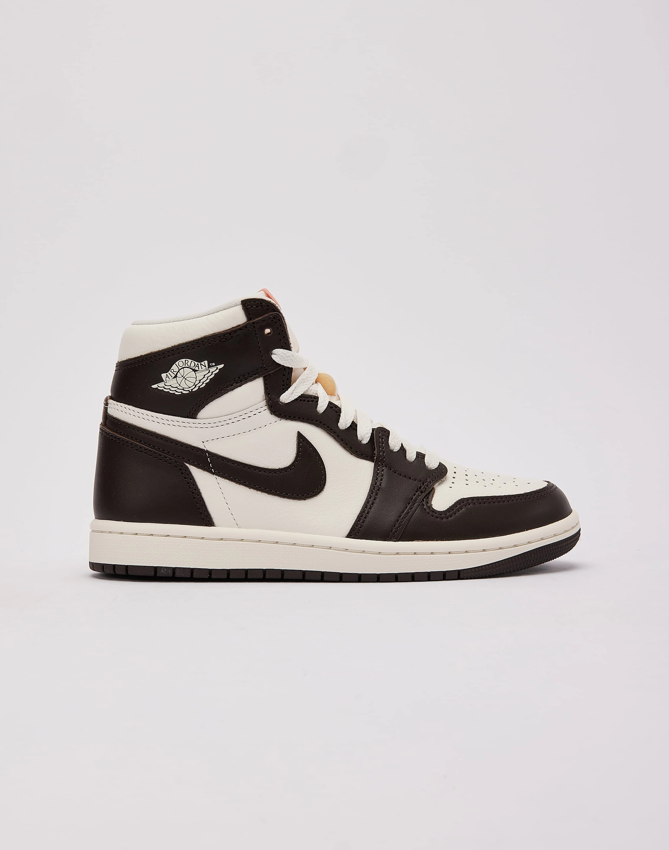 Jordan Air Jordan 1 Retro High OG 'Baroque Brown' Canvas Cool Dual Density Foam Layers
