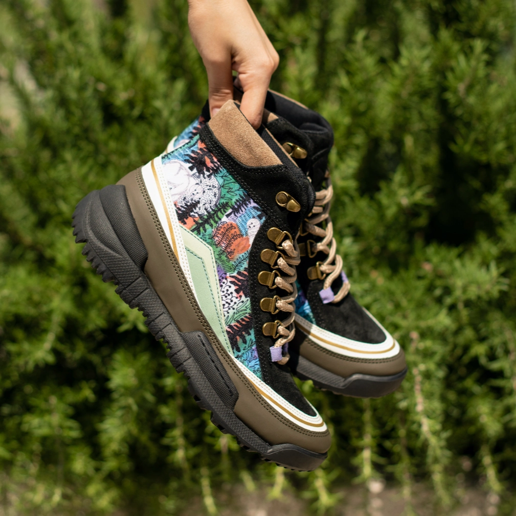 Spirit Bear Trekk Boot Cushioned Step Windy Weather