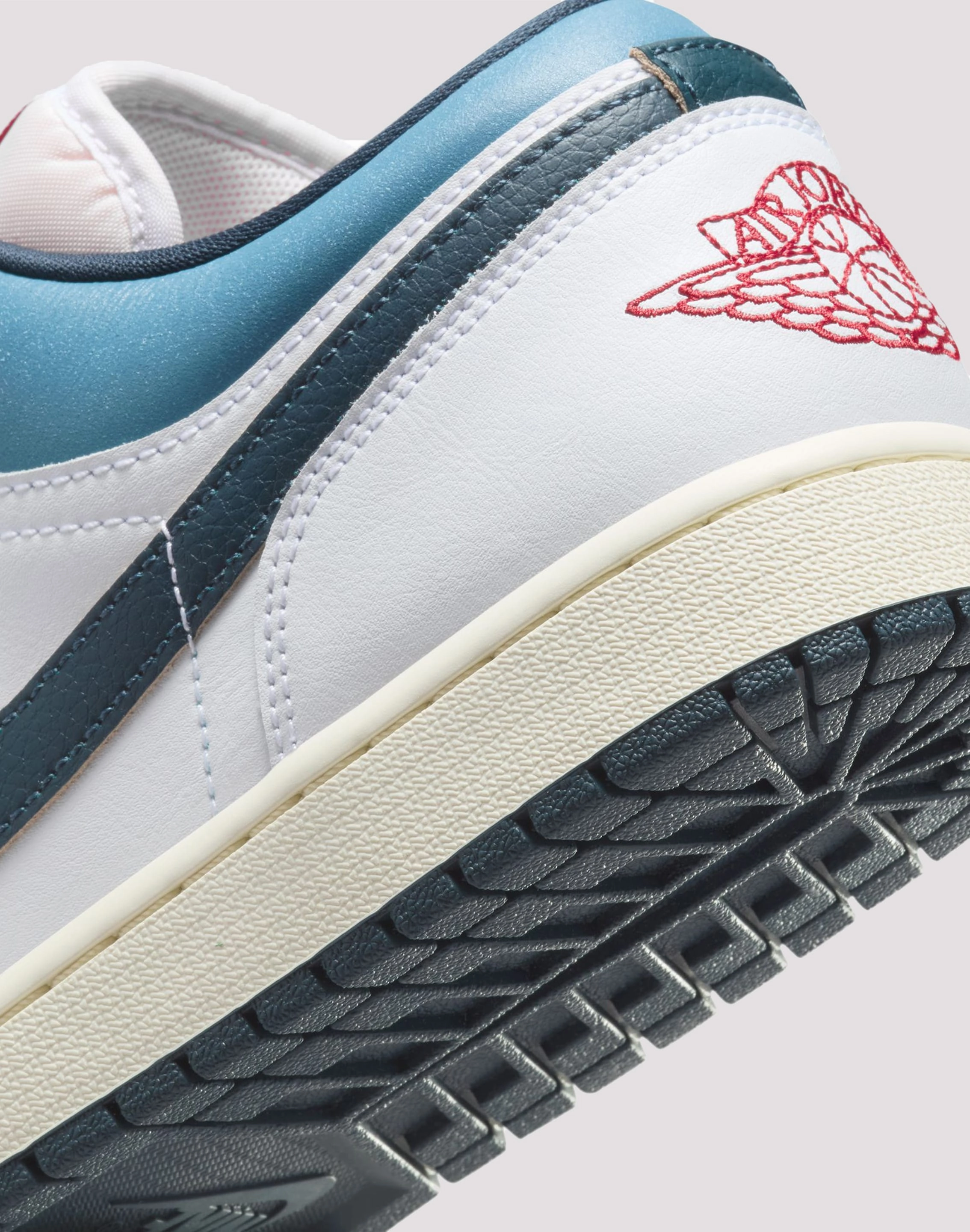 Jordan Air Jordan 1 Low SE Resort Mood Deep Shade