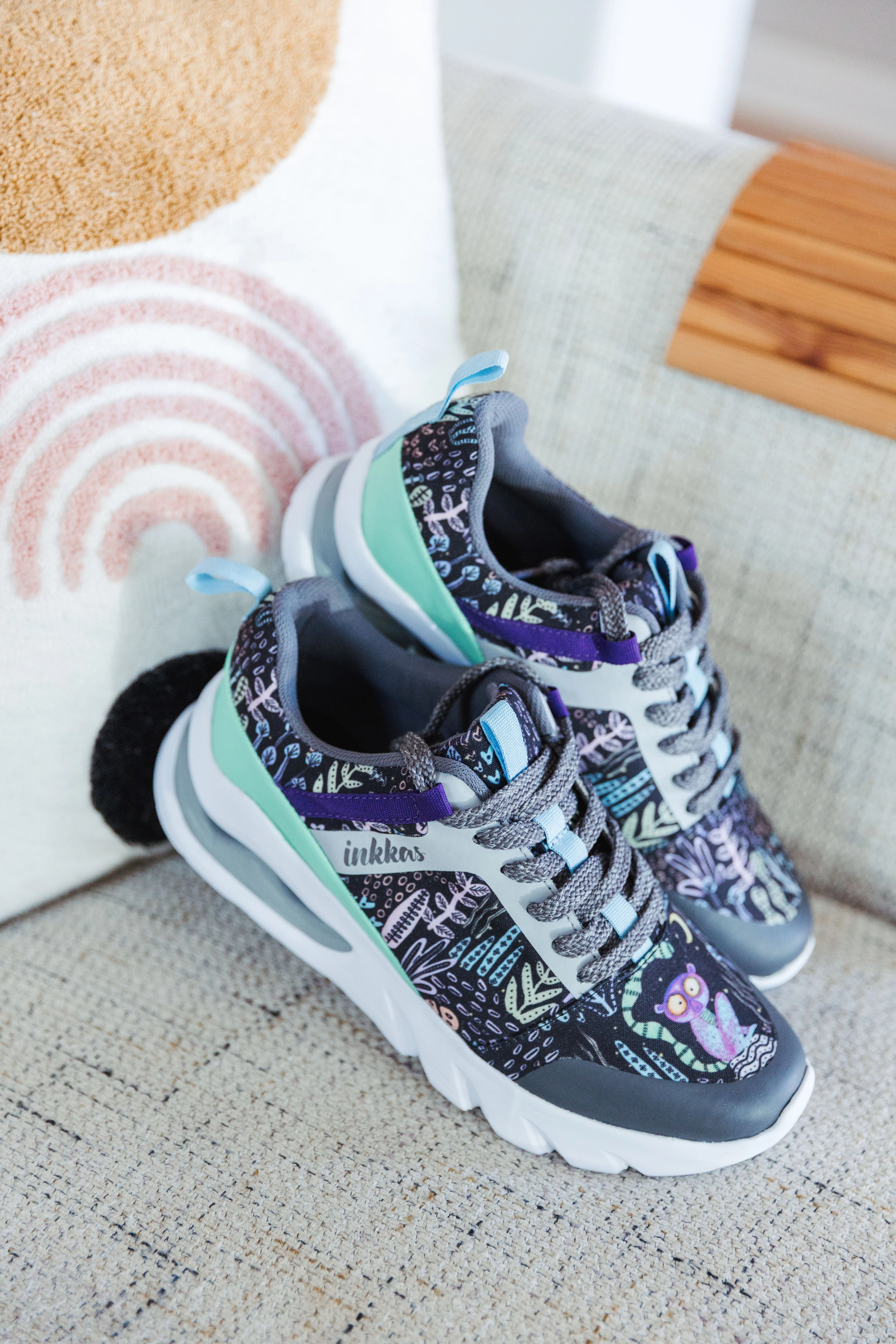 Loomi Trainer Compression Knit