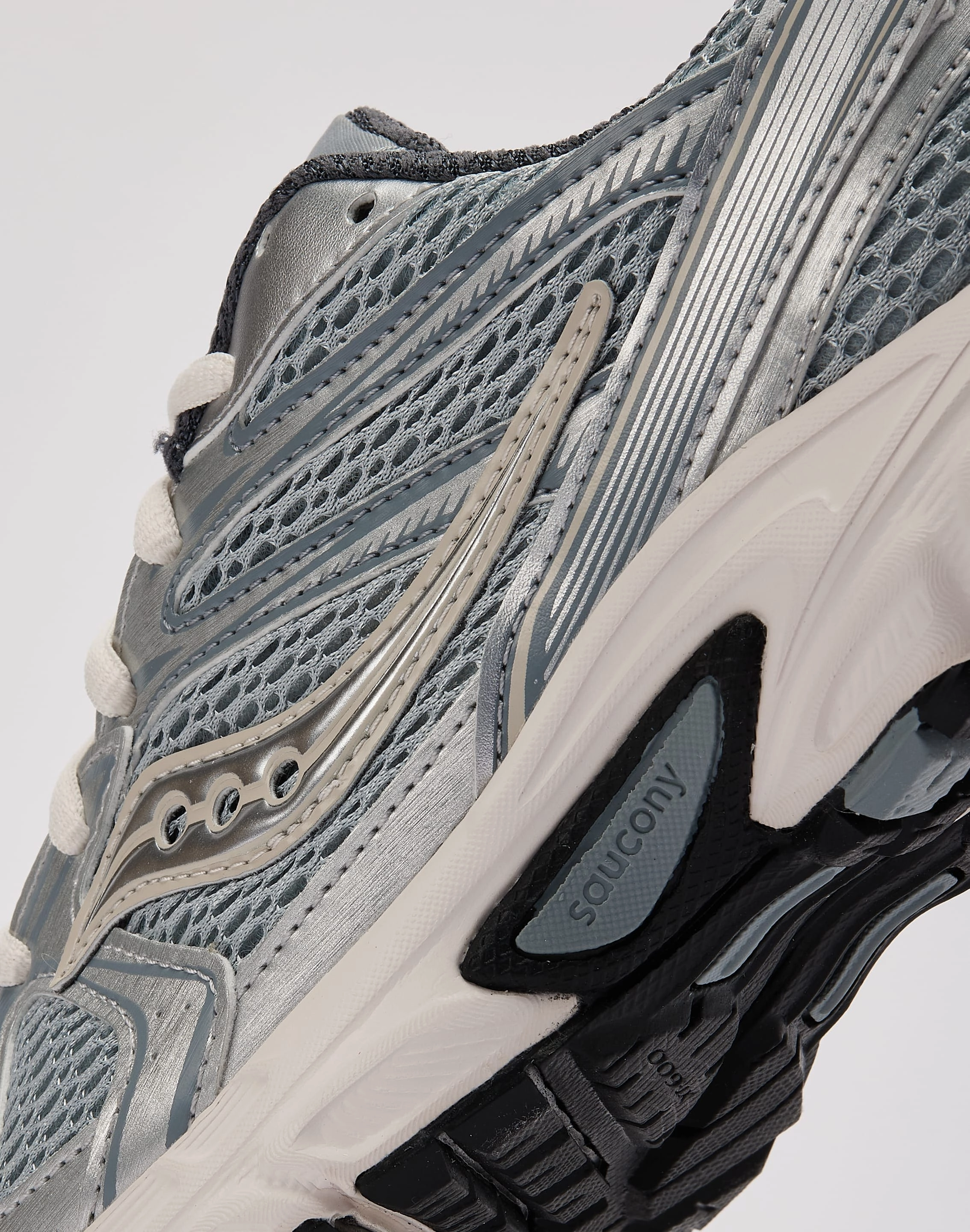 Saucony Ride Millennium Rubber - sole competition - shoes