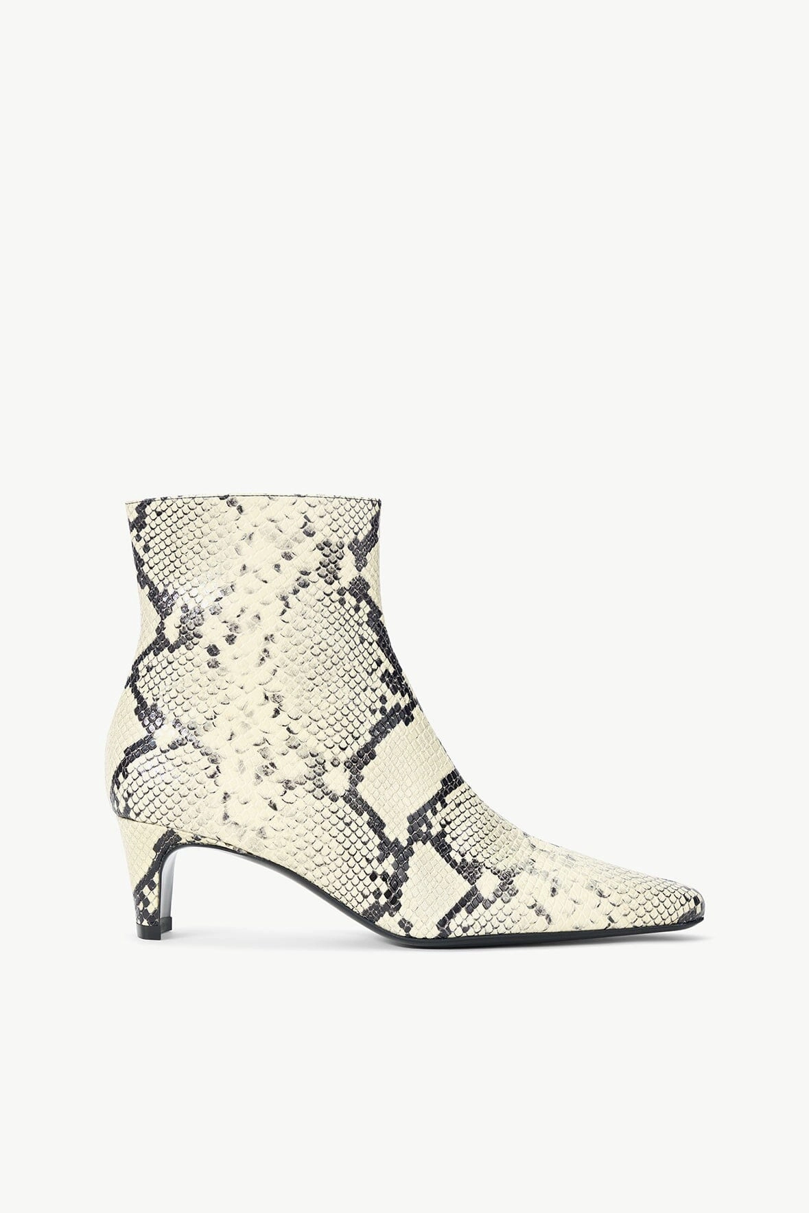 WALLY ANKLE BOOT | WHITE SNAKE Campus Cool Resort Mood