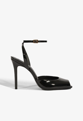 Estella Patent Pump Handcrafted Detailing Carry Easy