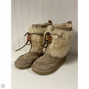 Boots Designer By Ugg In Taupe, Size: 6 Anatomical Contour Design Sturdy Build