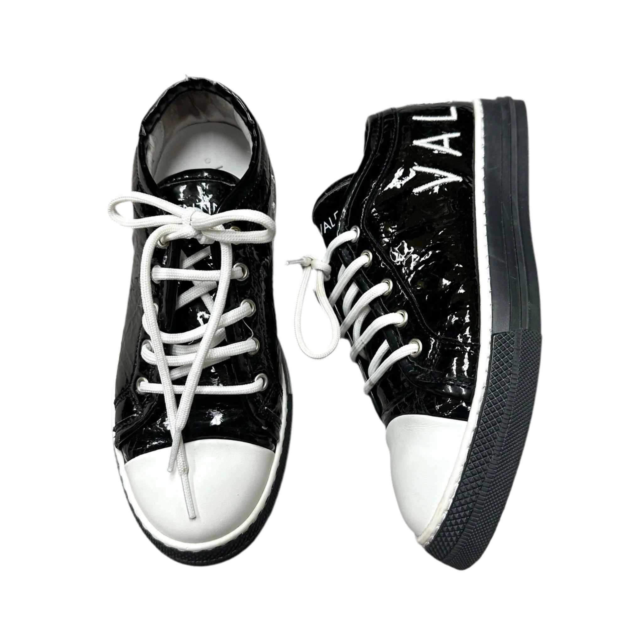 Canvas Shoes Luxury Designer By Valentino-mario In Black & White, Size: 6
