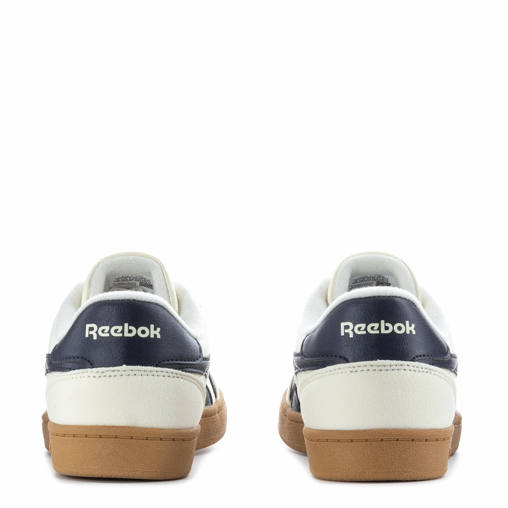 Smash Edge - Youth Feather Light City Adventure Performance