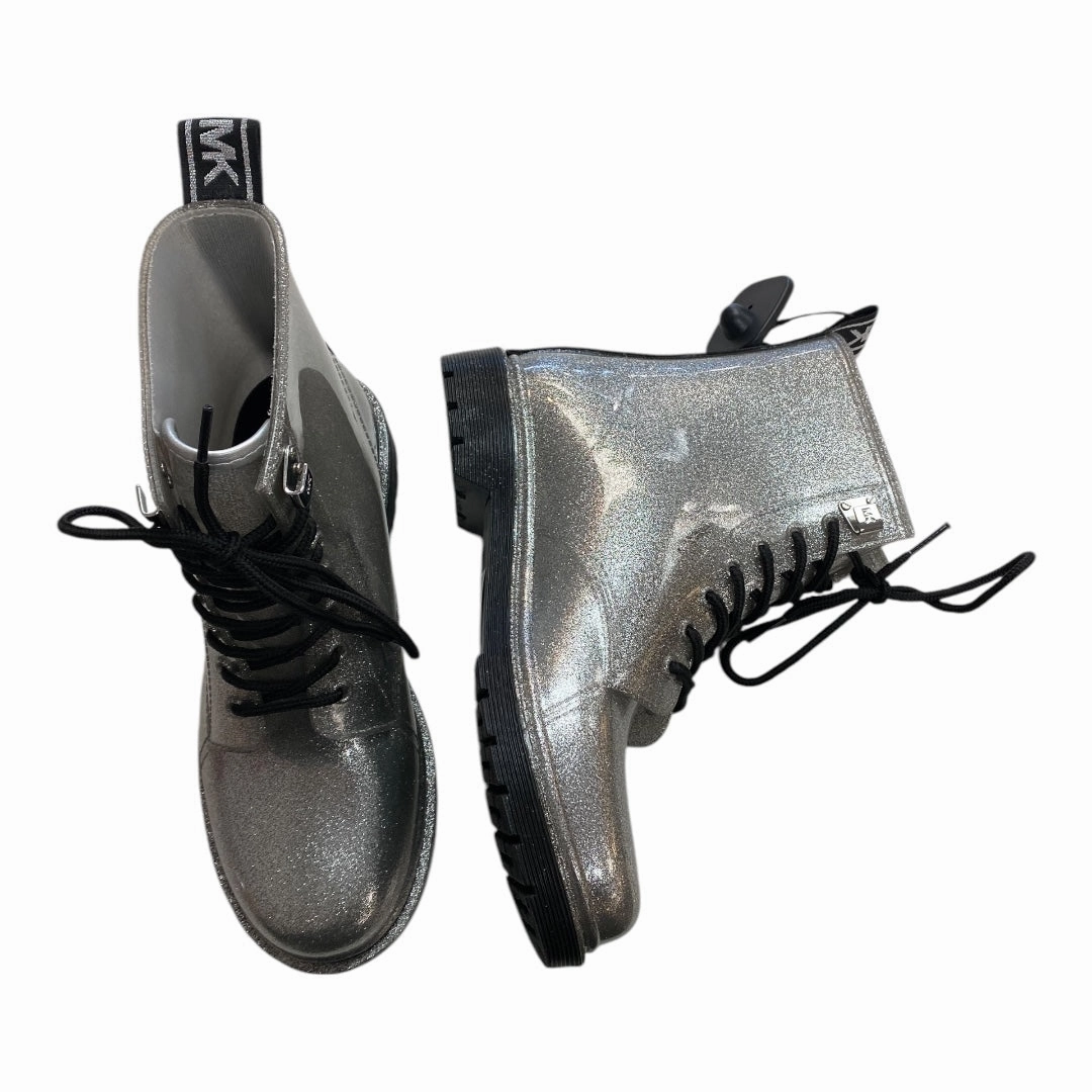 Boots Designer By Michael Kors In Silver, Size:8 Wet Land Dynamic Flex Construction